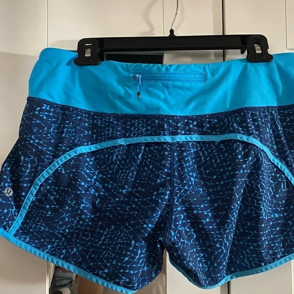 Lululemon shorts - Picture 2 of 5
